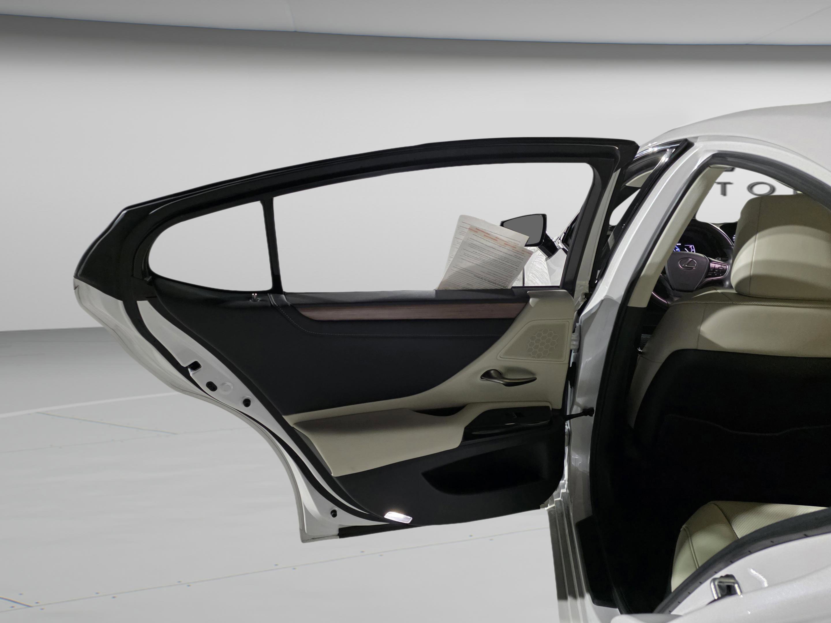 Used 2023 Lexus ES 350 w/ Premium Package image 28