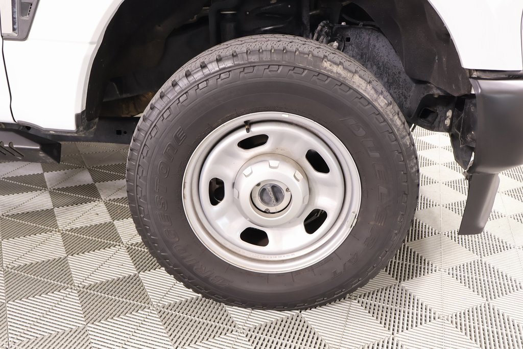 Used 2023 Ford F350 XL w/ FX4 Off-Road Package image 16