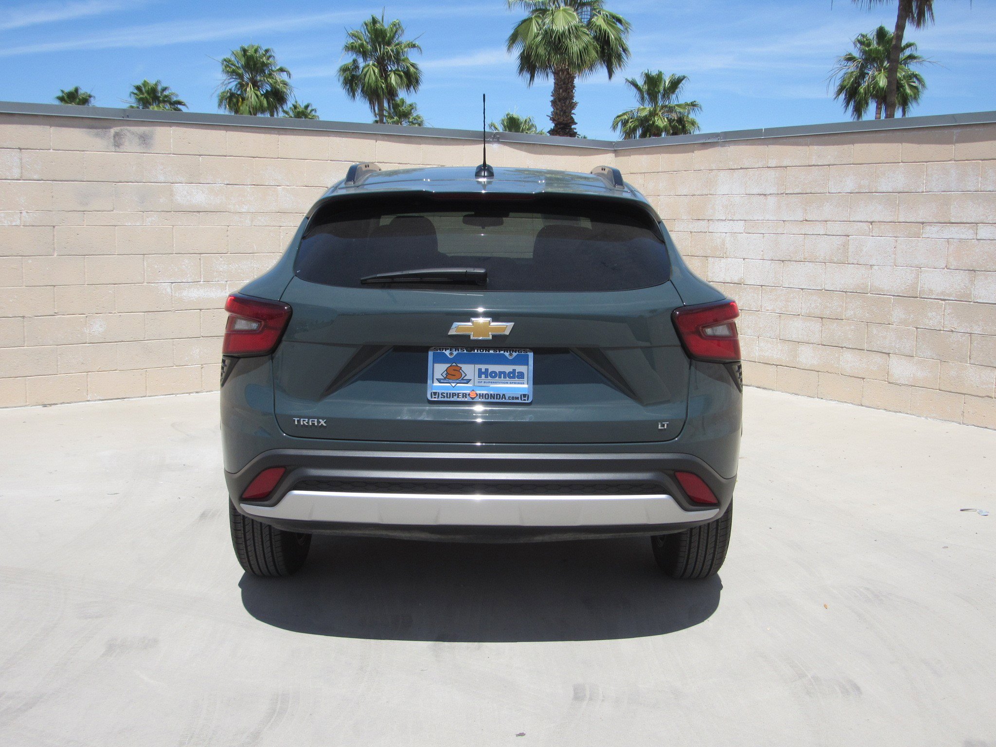 Used 2025 Chevrolet Trax LT w/ LT Convenience Package FWD image 7