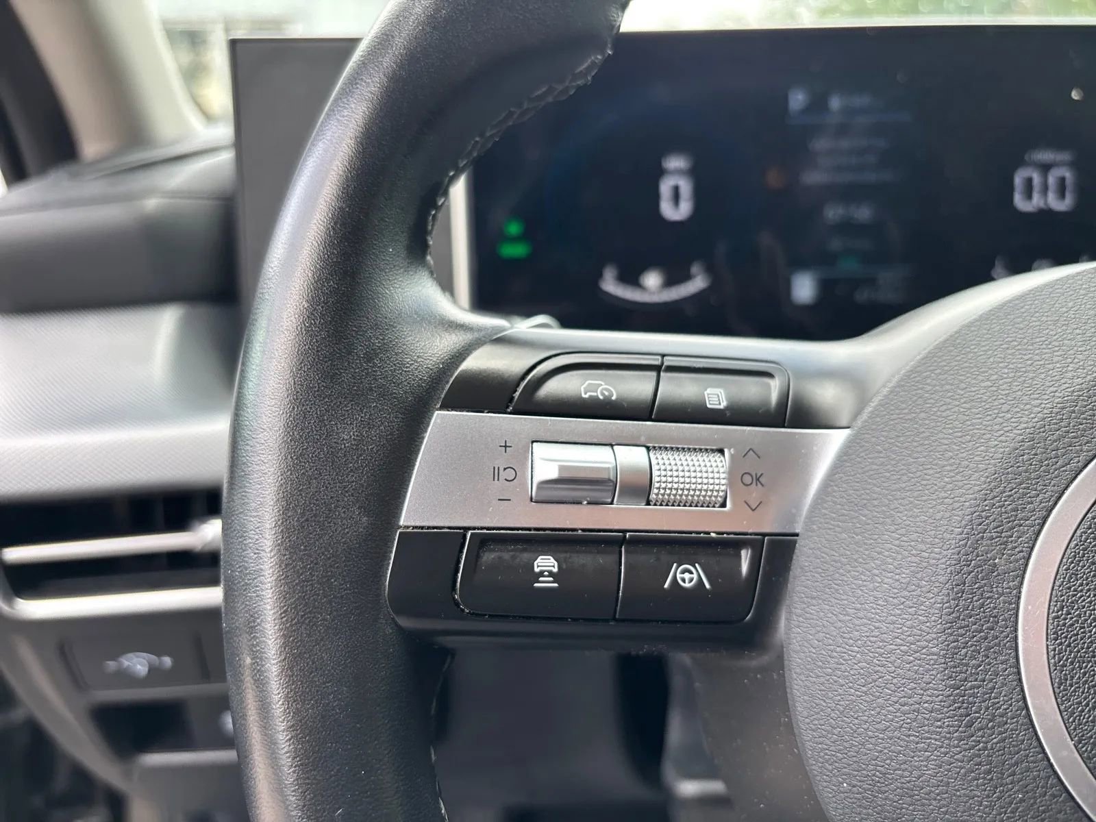 Used 2025 Hyundai Sonata SEL FWD image 17