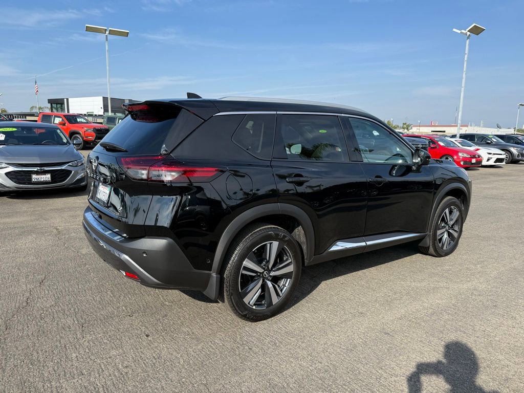 Used 2023 Nissan Rogue SL w/ SL Premium Package image 6