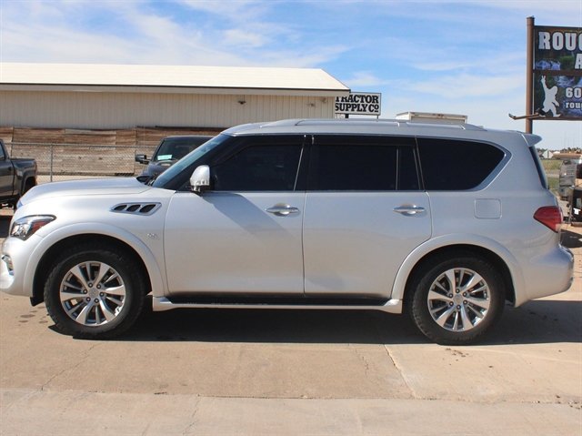 Used 2017 INFINITI QX80 4WD w/ Driver Assistance Package image 3