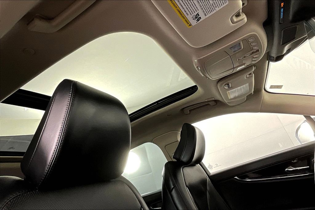 Used 2023 Lincoln Nautilus Reserve image 23