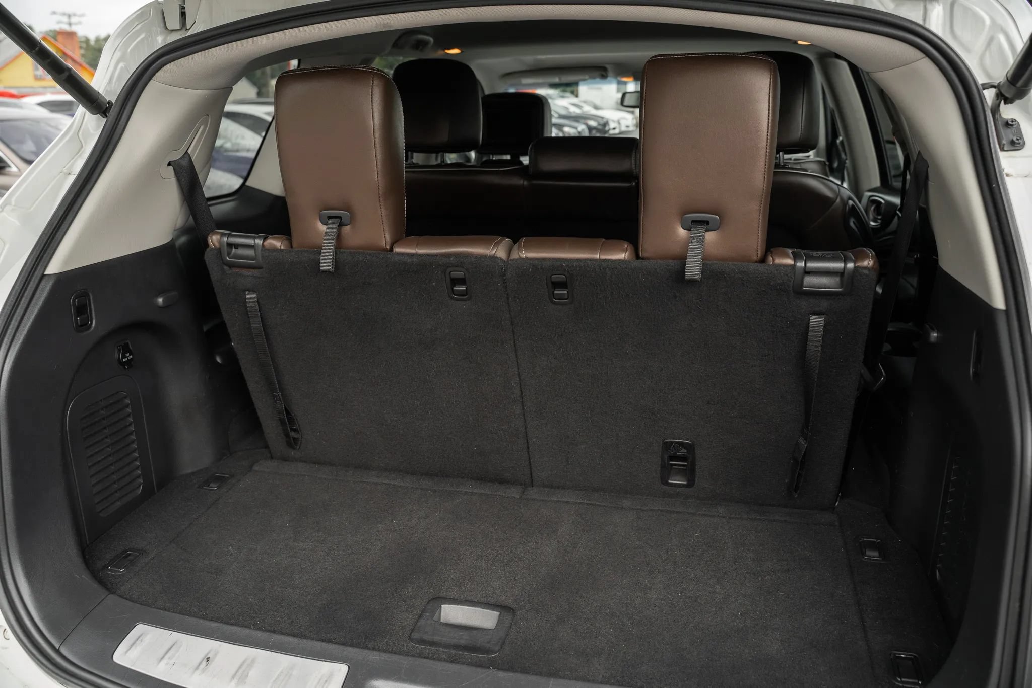 Used 2016 INFINITI QX60 Luxe w/ Premium Plus Package AWD/4WD image 10