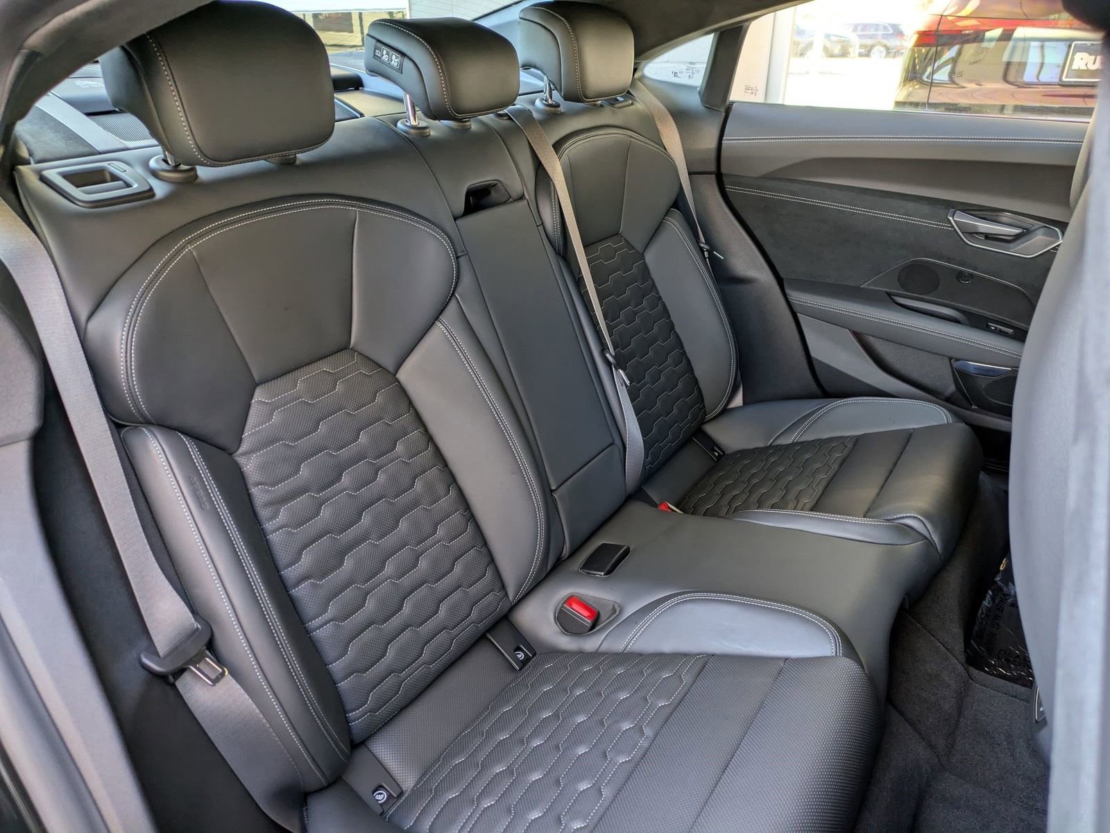 New 2026 Audi RS e-tron GT performance image 11