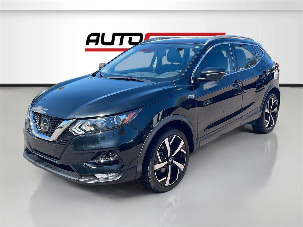 Used 2022 Nissan Rogue Sport SL w/ Premium Package image 3