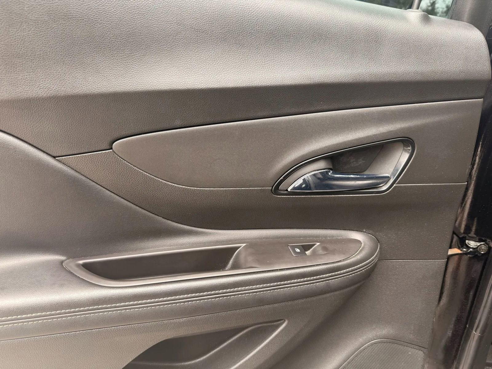 Used 2018 Buick Encore Preferred image 19