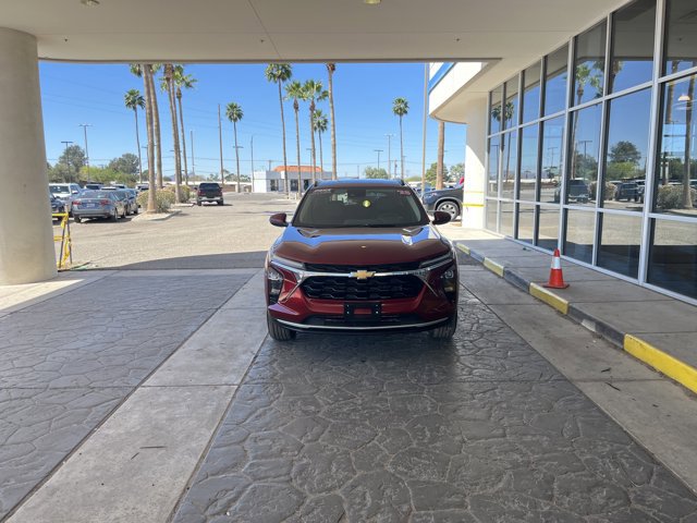 Used 2025 Chevrolet Trax LT w/ LT Convenience Package image 7