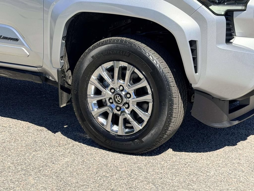 Certified 2025 Toyota Tacoma Limited AWD/4WD image 26