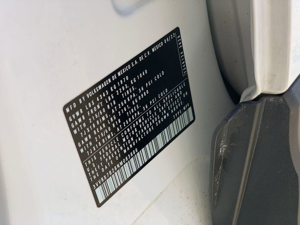 Used 2022 Volkswagen Taos SE image 32