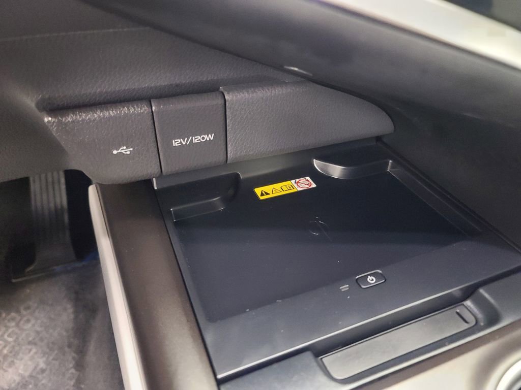 Used 2024 Toyota Camry XLE w/ Cold Weather Package image 35