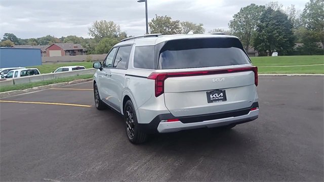 New 2026 Kia Carnival EX image 9