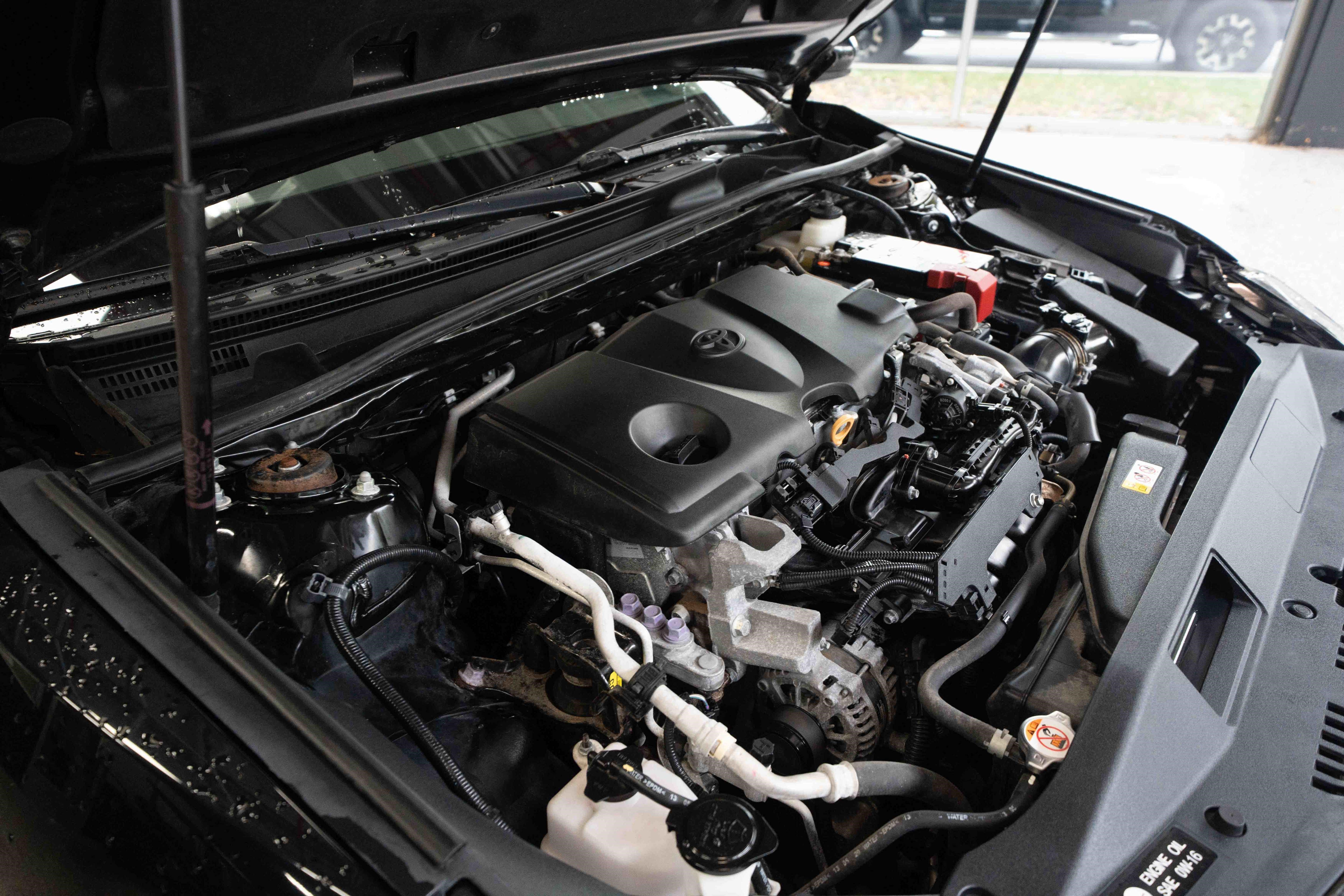Used 2020 Toyota Camry SE FWD image 31