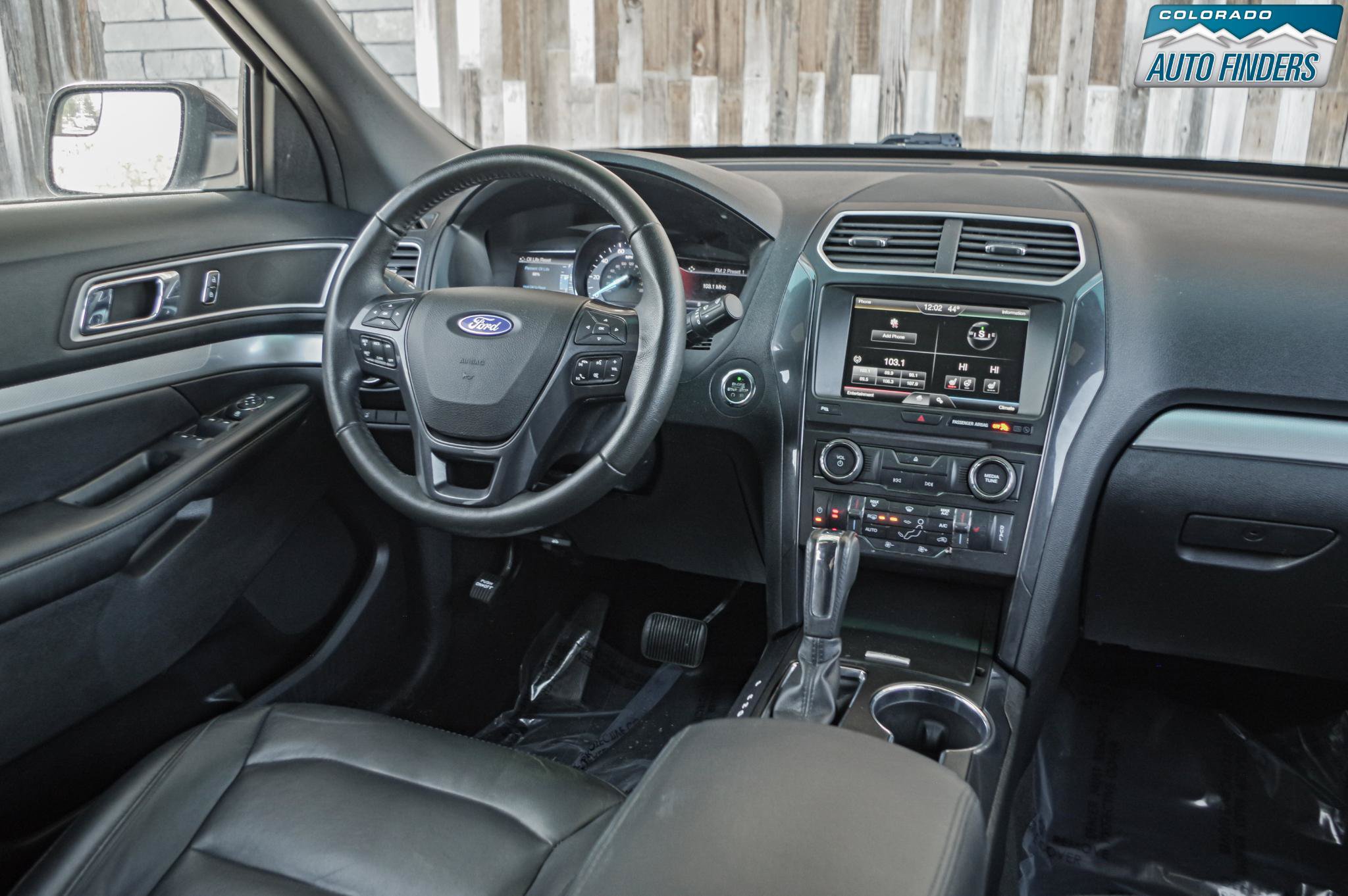 Used 2016 Ford Explorer XLT w/ Equipment Group 202A AWD/4WD image 15