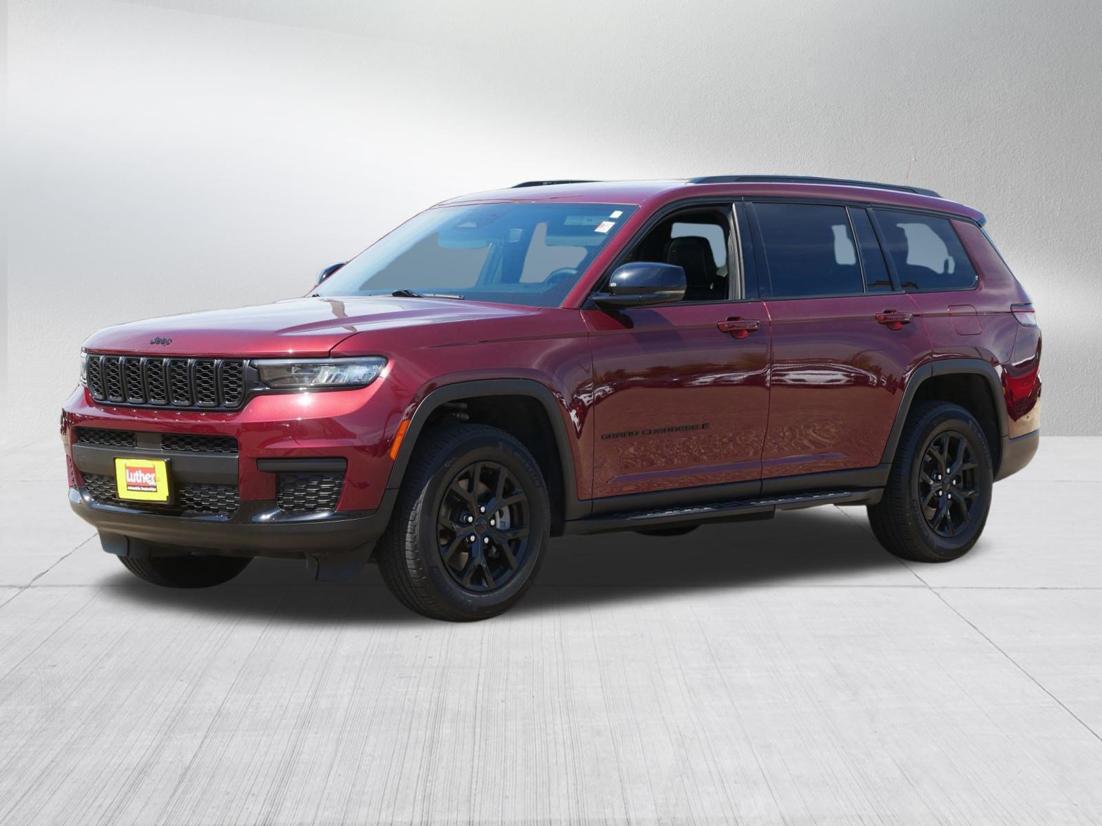 Used 2024 Jeep Grand Cherokee L Altitude AWD/4WD image 3