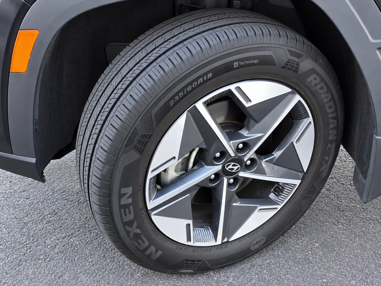 Used 2025 Hyundai Tucson SEL AWD/4WD image 12