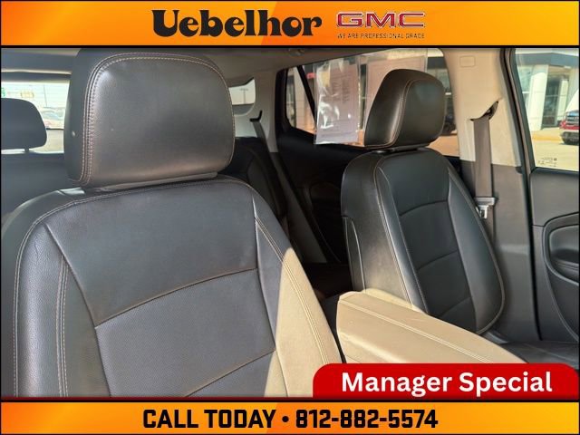 Used 2020 GMC Terrain SLT w/ Preferred Package image 4