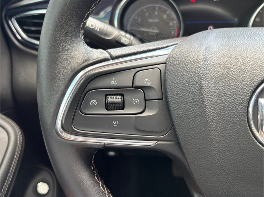 Used 2021 Buick Encore GX Select w/ Sport Touring Package FWD image 22