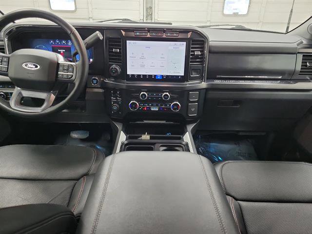 Used 2023 Ford F250 Lariat w/ Lariat Ultimate Package AWD/4WD image 16