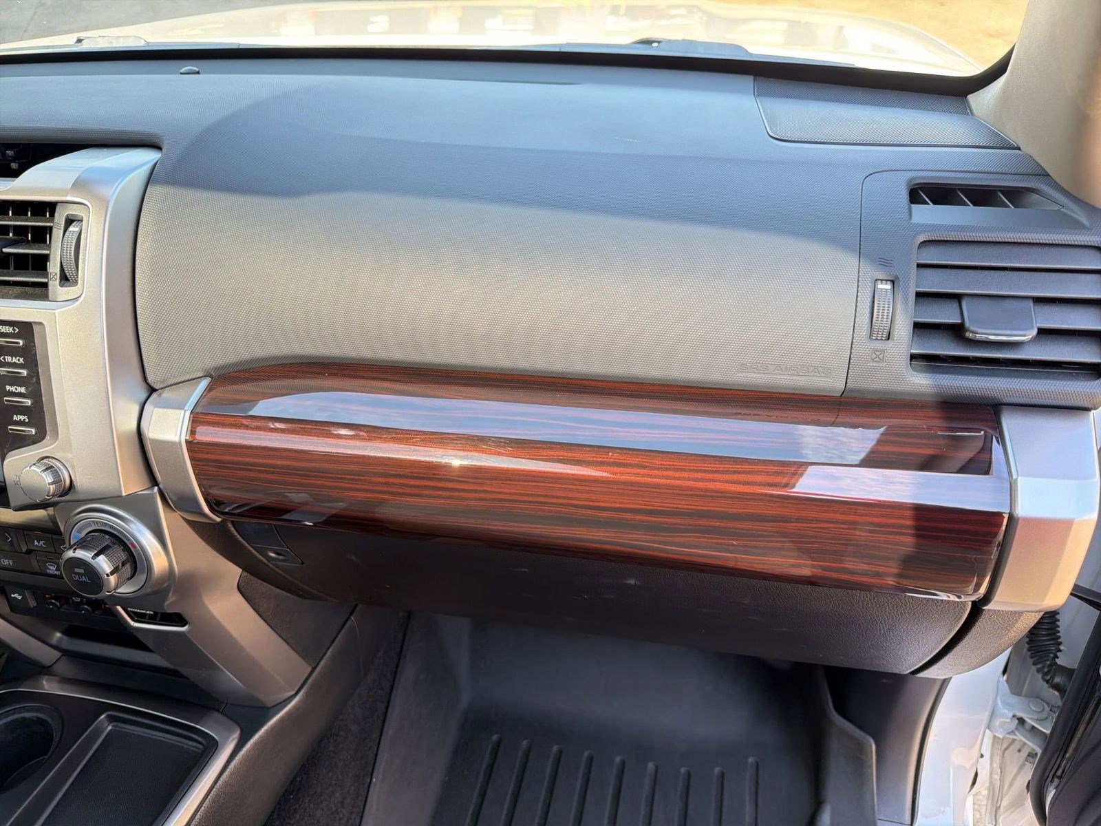 Used 2024 Toyota 4Runner Limited RWD image 29