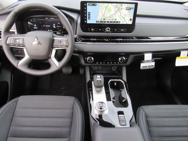 New 2026 Mitsubishi Outlander SE FWD image 9