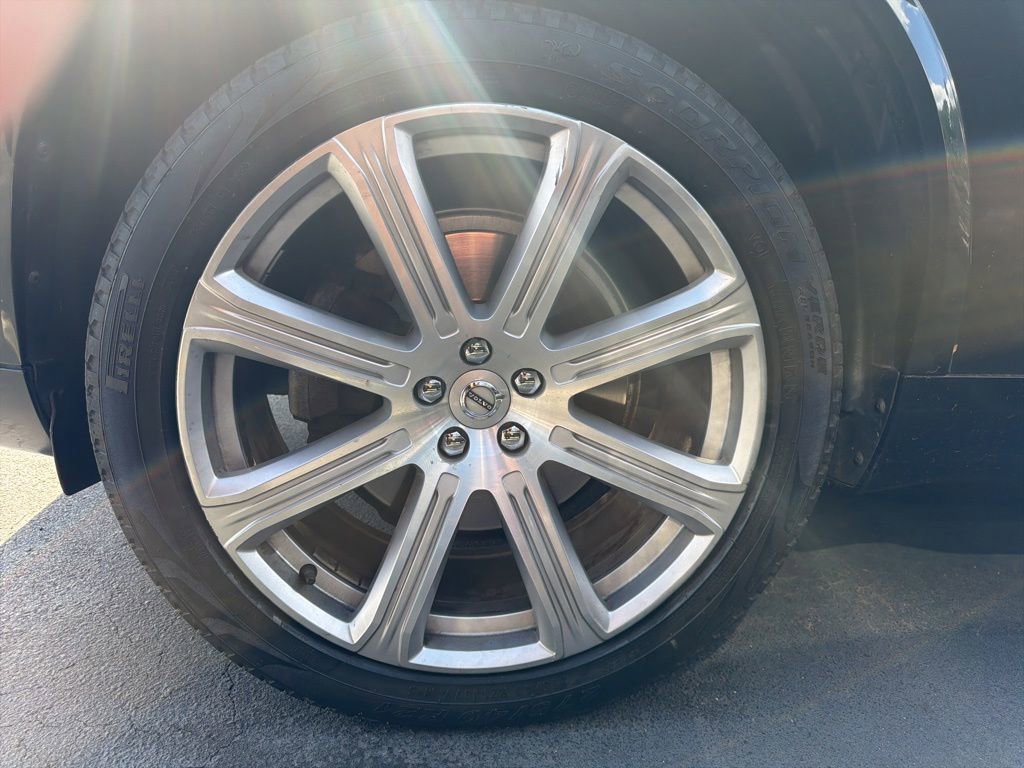 Used 2018 Volvo XC90 T6 Inscription w/ Convenience Package AWD/4WD image 7