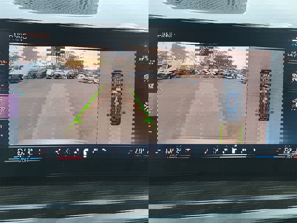 Used 2024 BMW X7 xDrive40i image 18