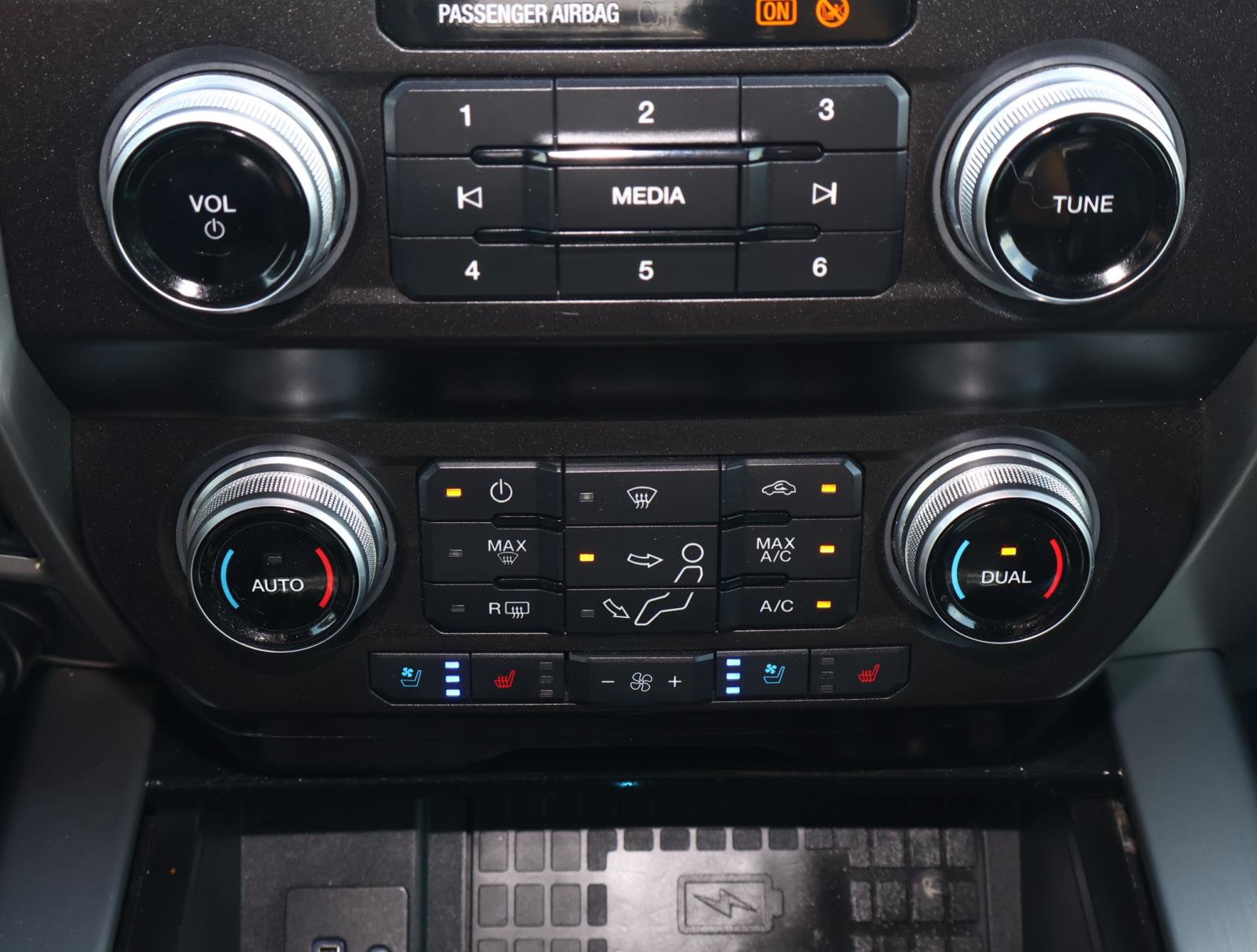 Used 2020 Ford F250 Platinum image 33