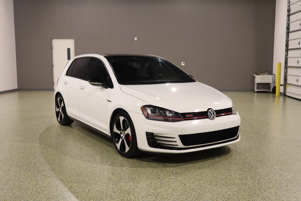 Used 2017 Volkswagen GTI SE