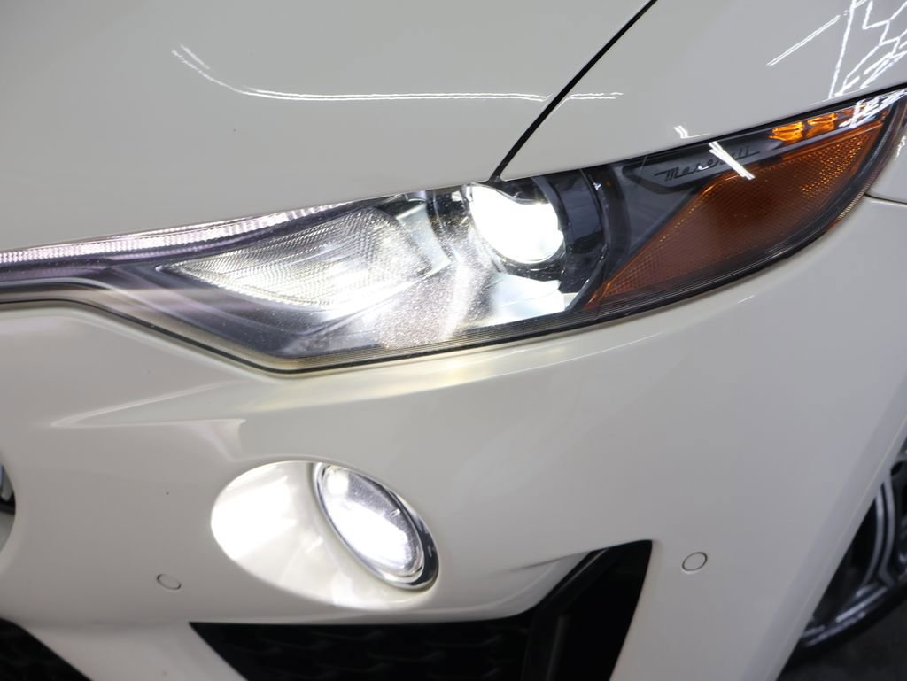 Used 2020 Maserati Levante image 26