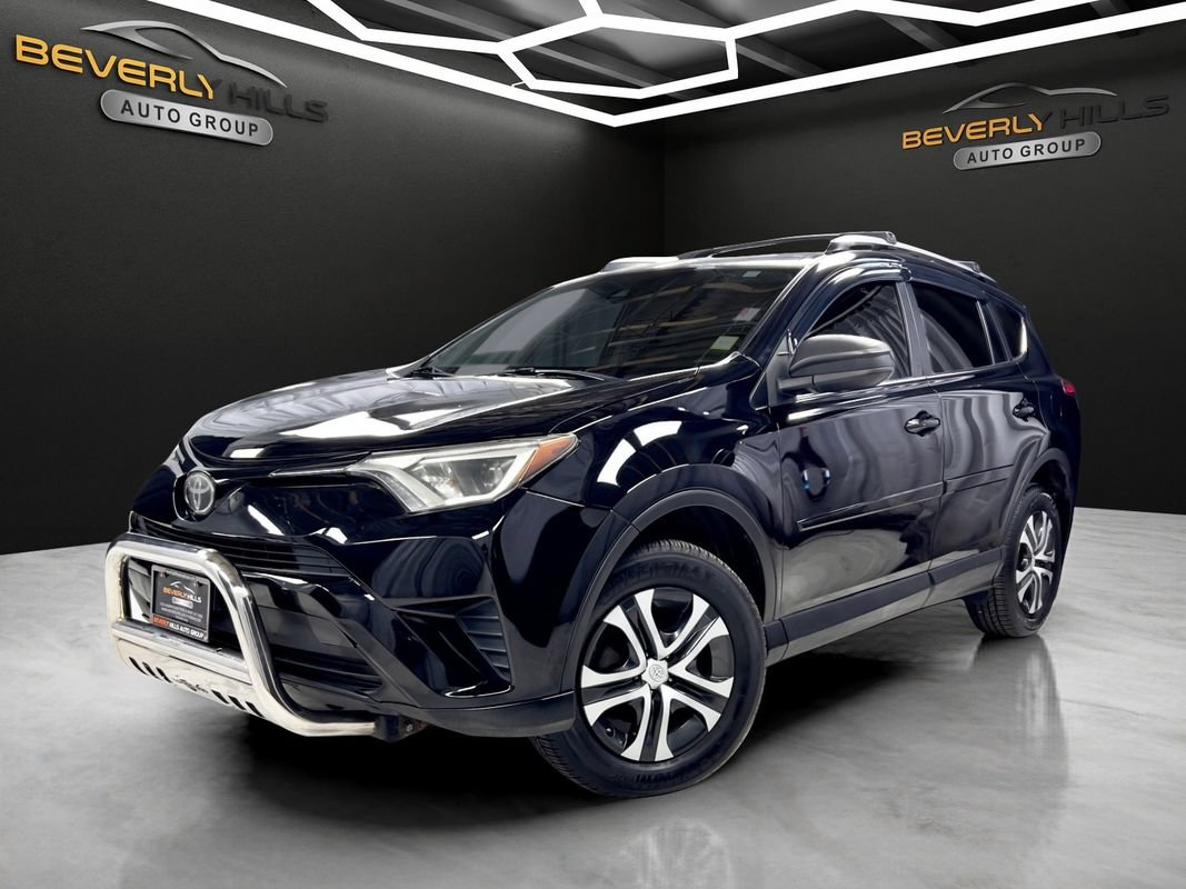 Used 2018 Toyota RAV4 LE w/ All Weather Liner Package