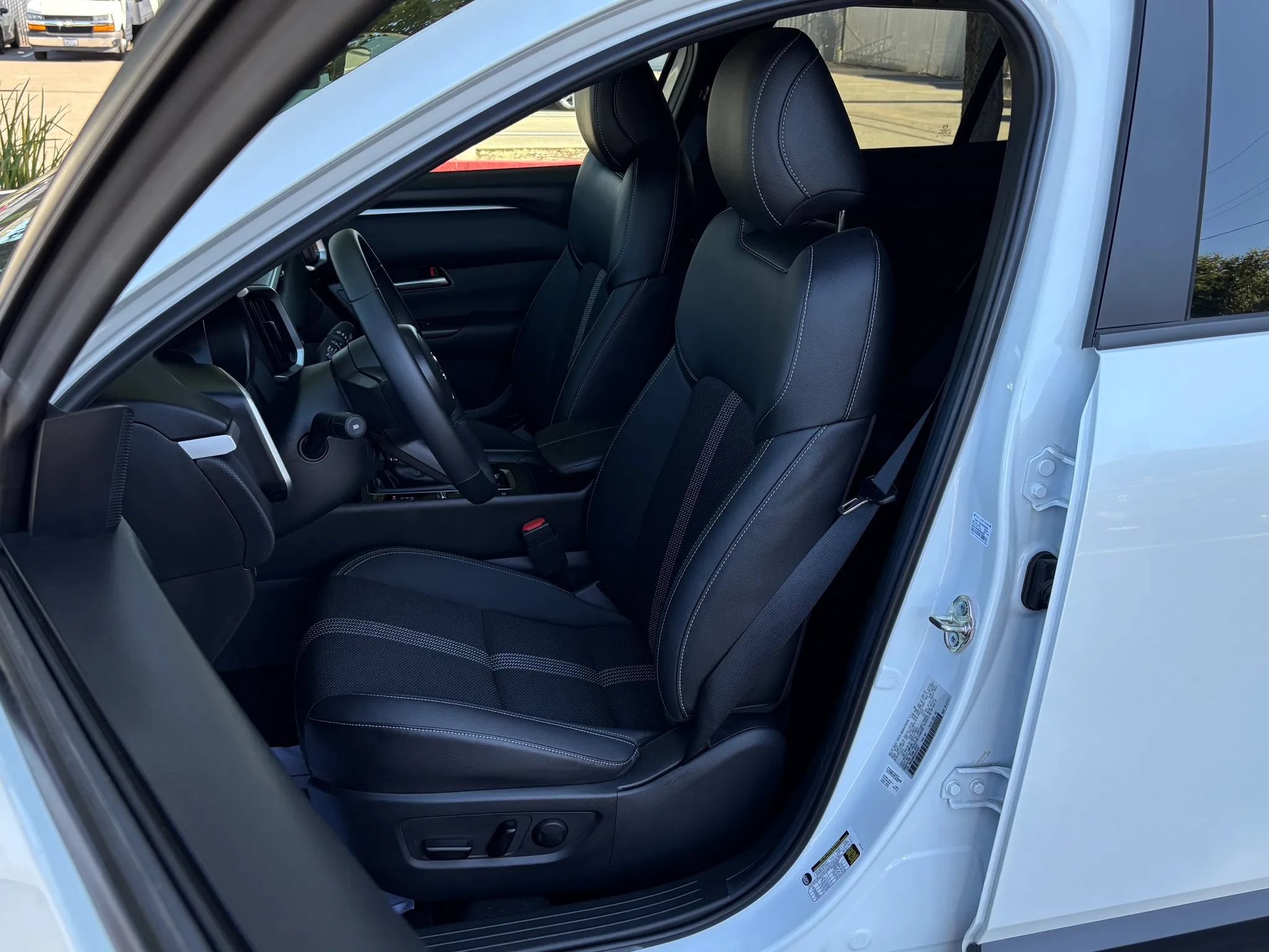 Used 2025 MAZDA CX-50 AWD 2.5 S w/ Accent Package image 10