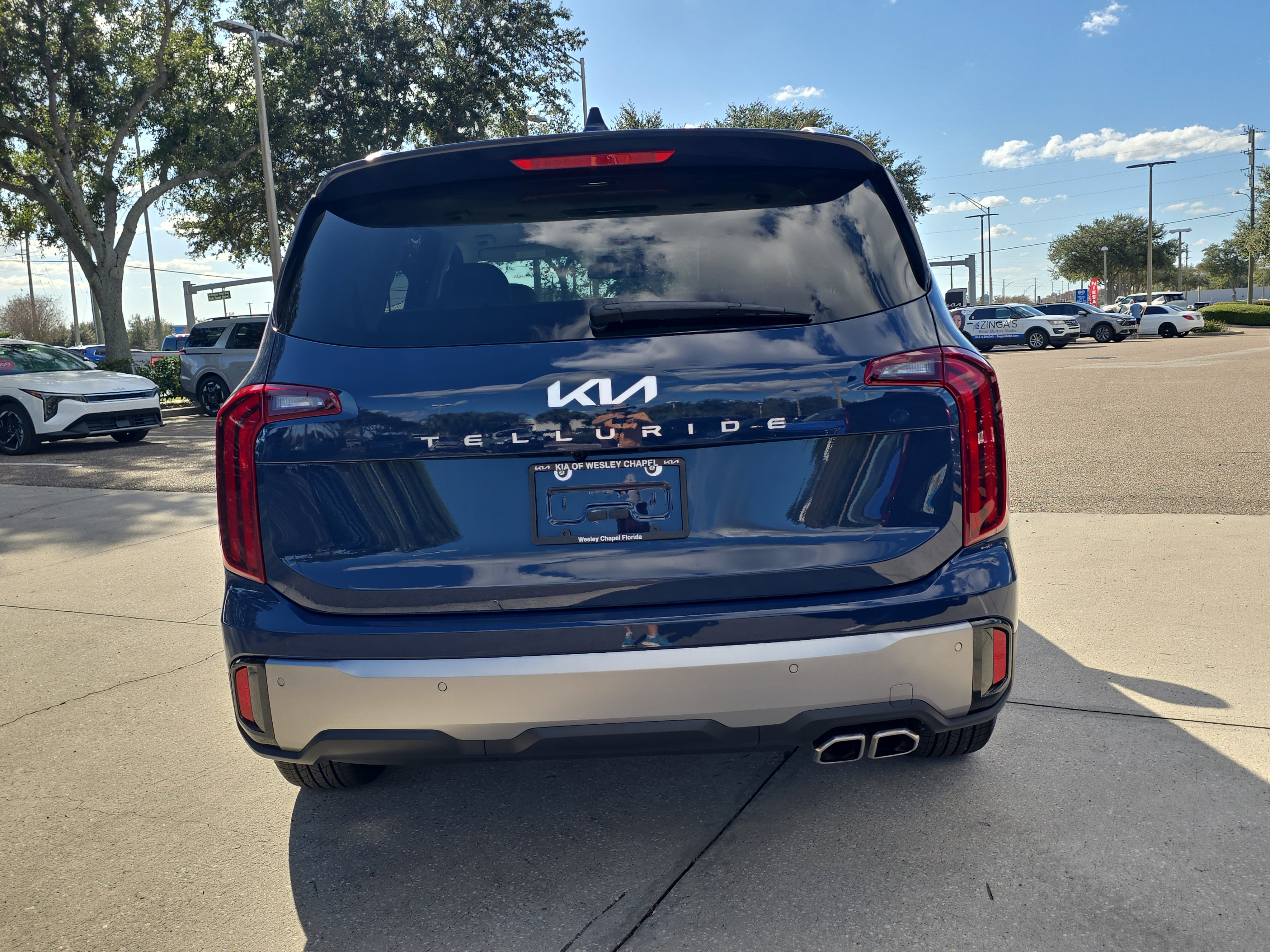 Used 2025 Kia Telluride S image 7