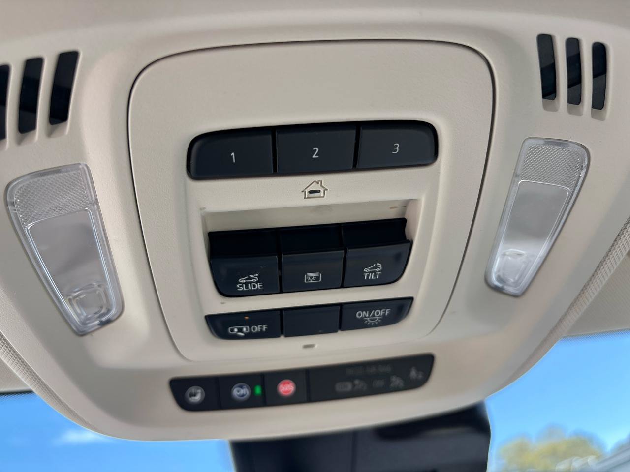 Used 2023 Buick Envision Avenir FWD image 16
