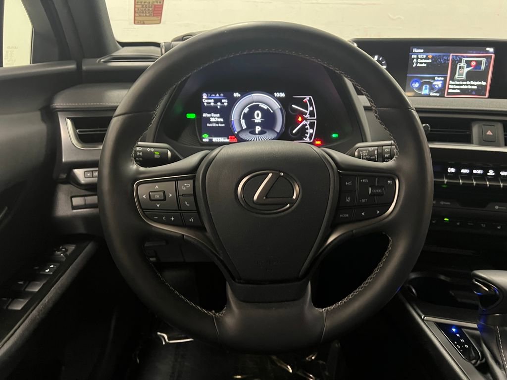Used 2022 Lexus UX 250h w/ Premium Package image 16