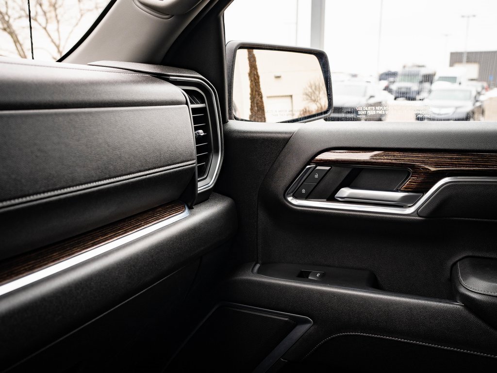 Used 2023 GMC Sierra 1500 Elevation image 36