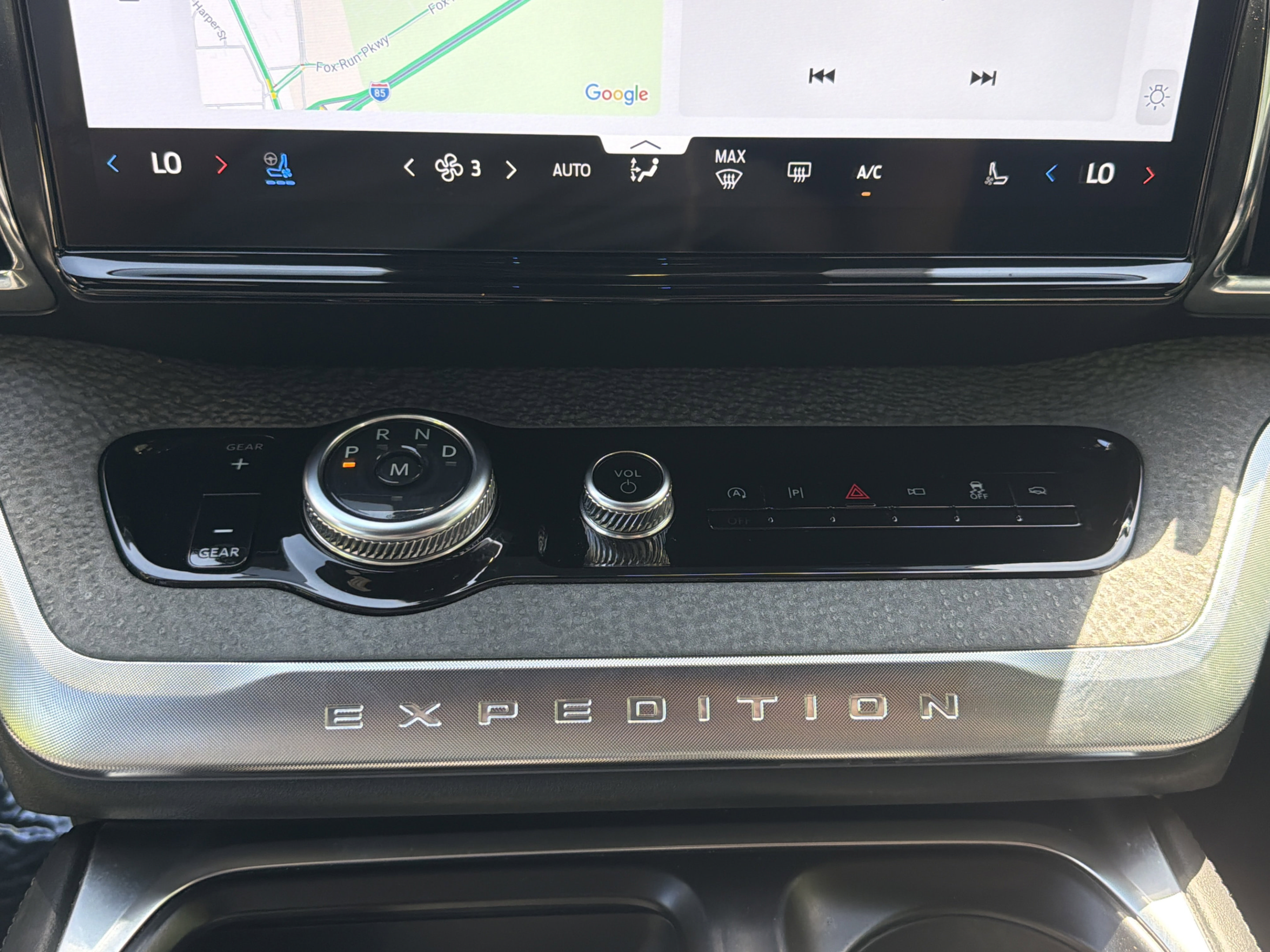 Used 2025 Ford Expedition Tremor AWD/4WD image 31