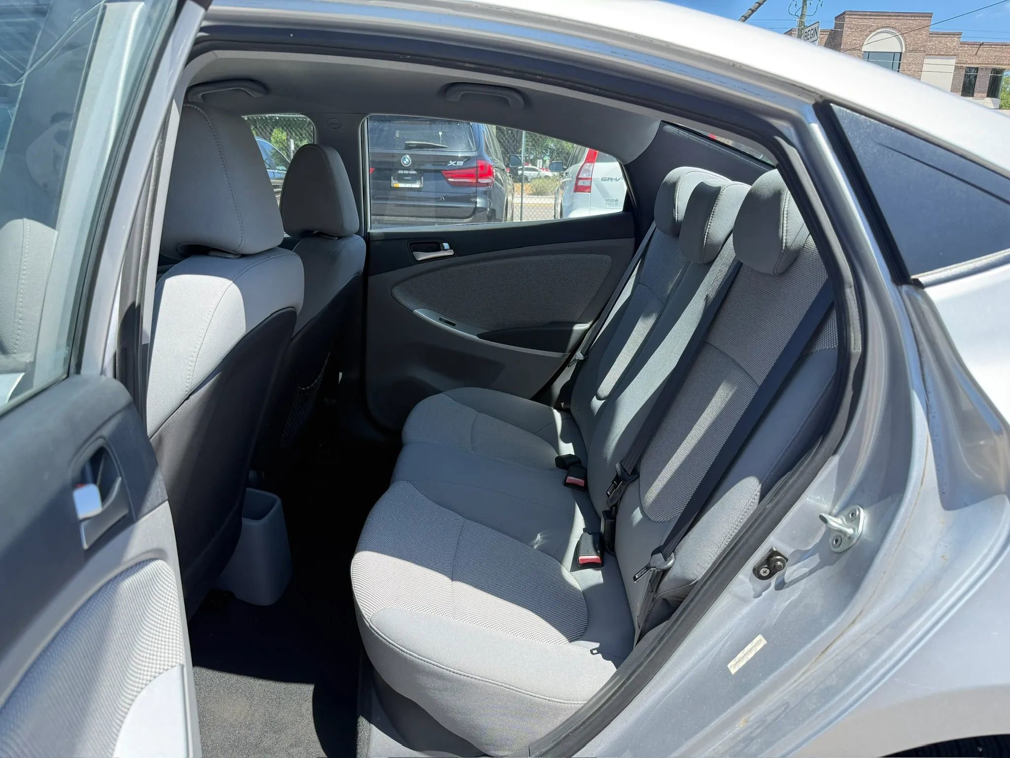 Used 2012 Hyundai Accent GLS FWD image 12