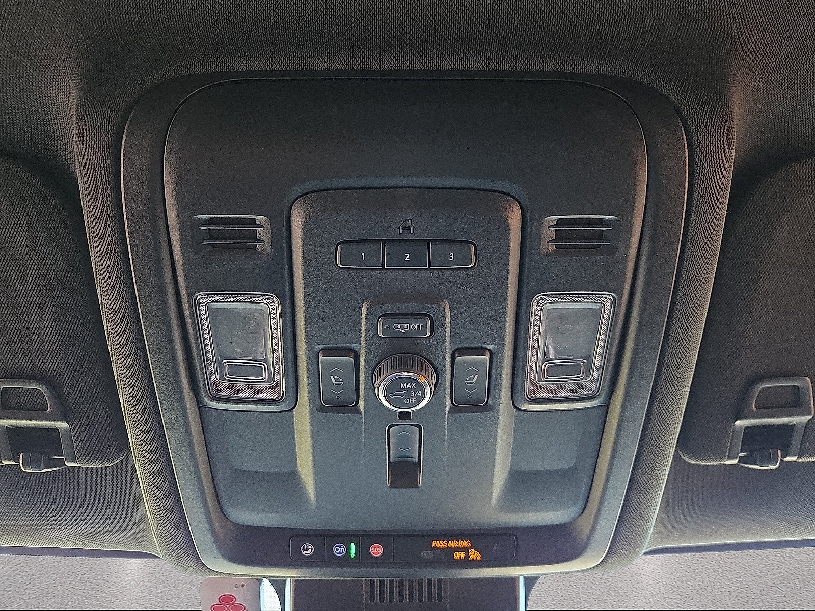 Used 2024 GMC Yukon SLT w/ SLT Luxury Package AWD/4WD image 22
