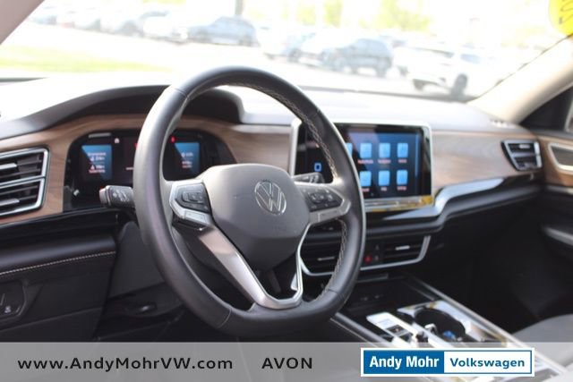 Used 2024 Volkswagen Atlas SE AWD/4WD image 22