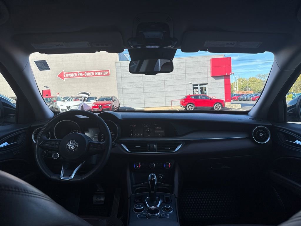 Used 2020 Alfa Romeo Stelvio Ti image 28