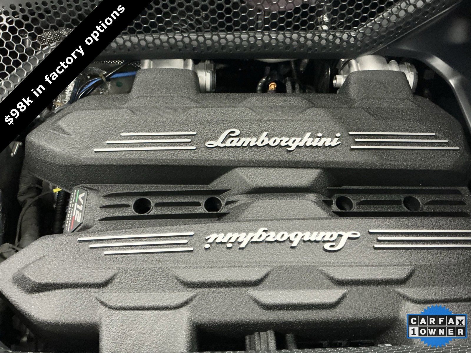 Used 2024 Lamborghini Revuelto image 12