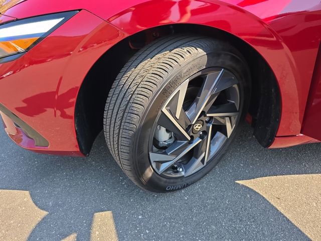 Certified 2024 Hyundai Elantra SEL w/ Convenience Package image 45