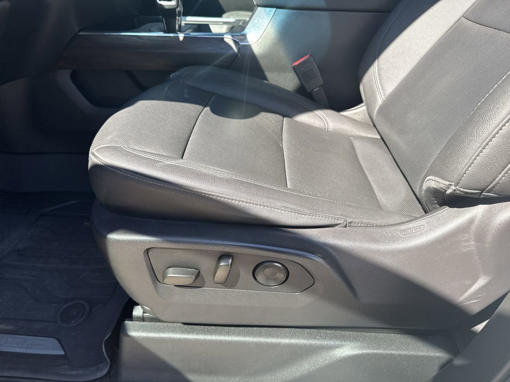 Used 2024 GMC Sierra 1500 SLT image 13