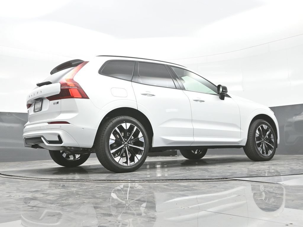 New 2026 Volvo XC60 B5 Plus w/ Climate Package AWD/4WD image 19