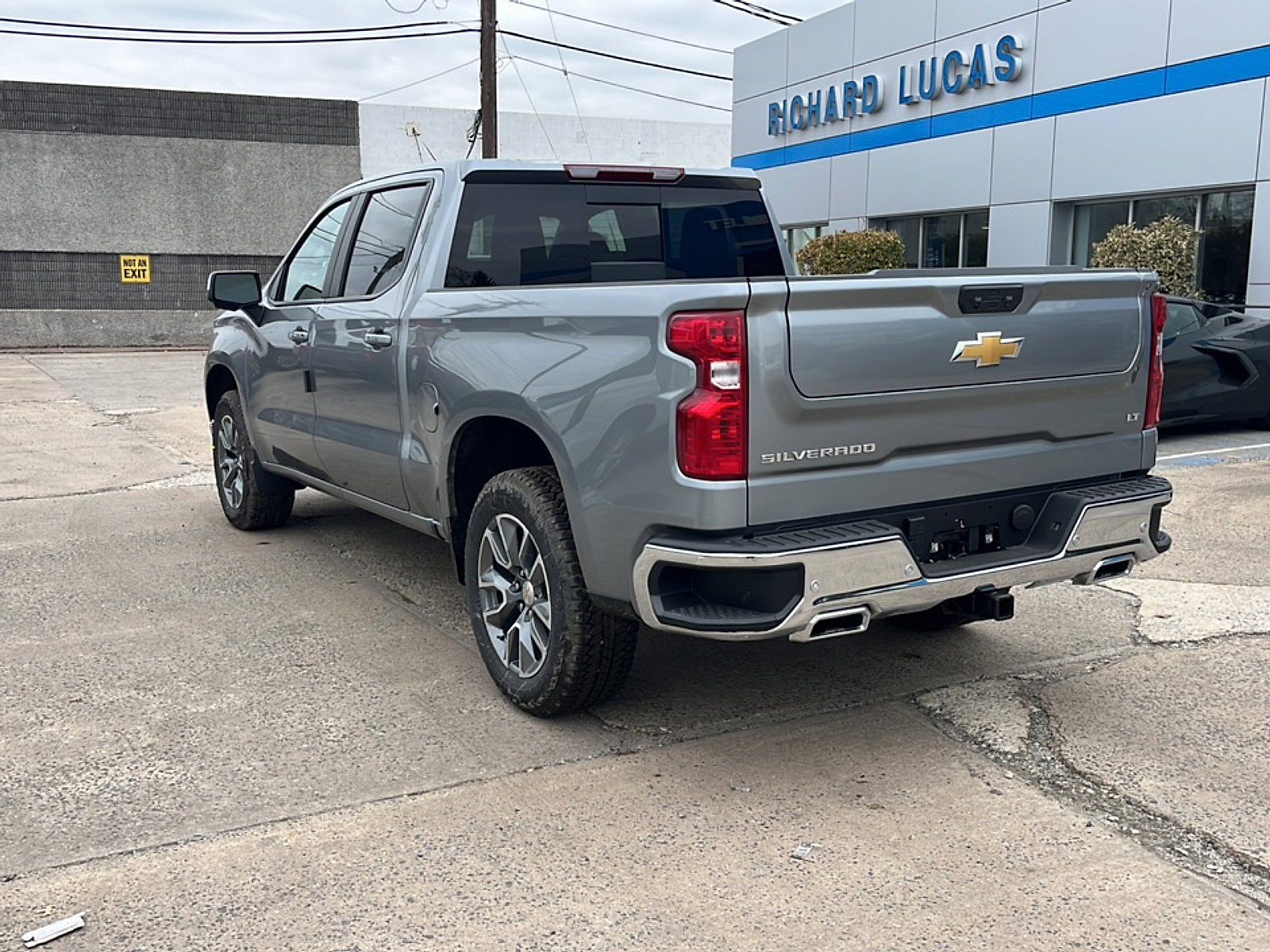 New 2026 Chevrolet Silverado 1500 LT w/ Z71 Off-Road Package AWD/4WD image 7