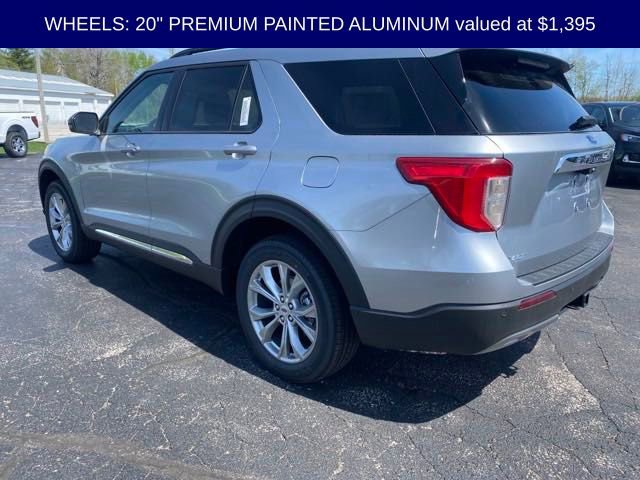 New 2024 Ford Explorer XLT w/ Equipment Group 202A image 4