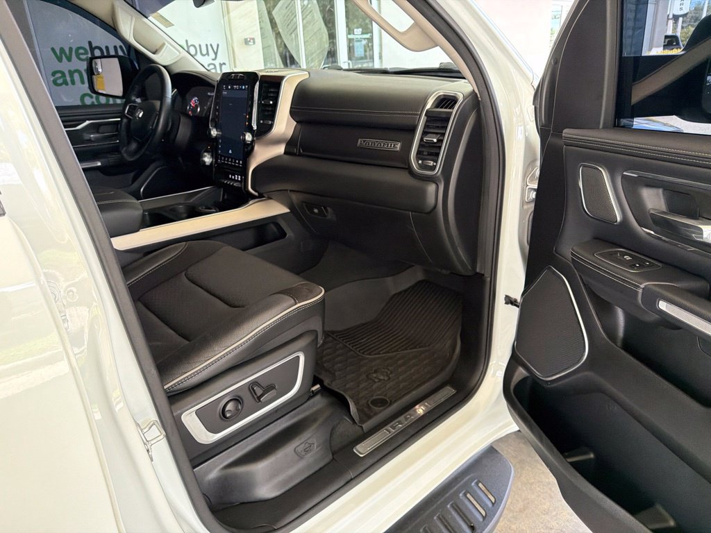 Used 2022 RAM 1500 Laramie AWD/4WD image 28