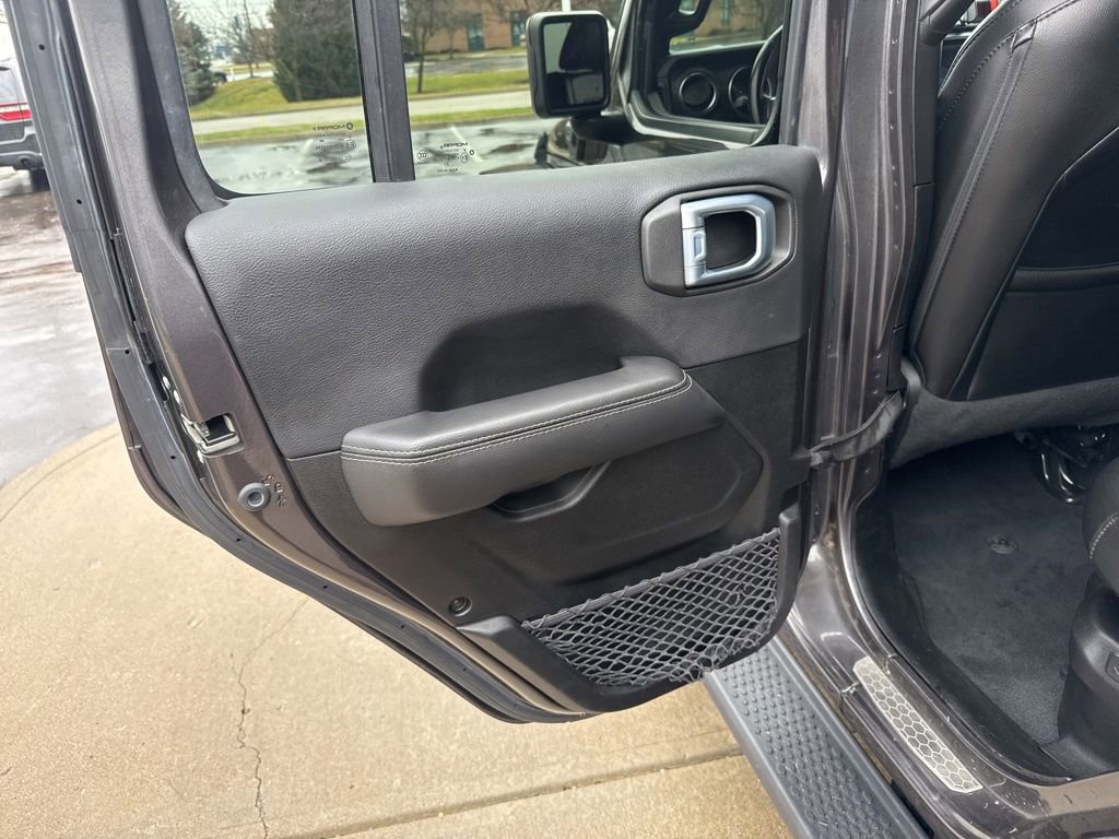 Used 2022 Jeep Wrangler Unlimited Sahara 4xe image 25