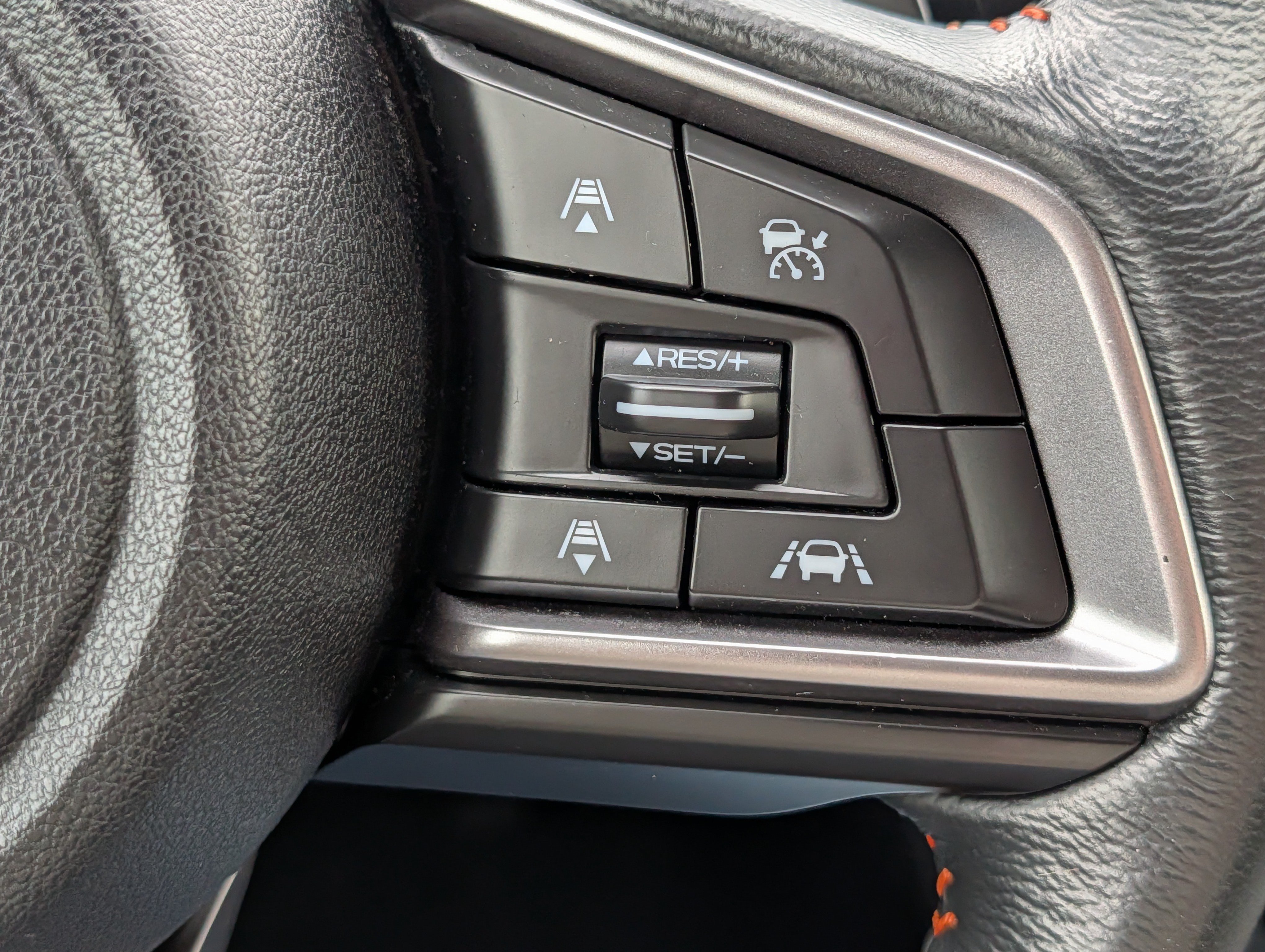Used 2018 Subaru Crosstrek 2.0i Limited AWD/4WD image 30